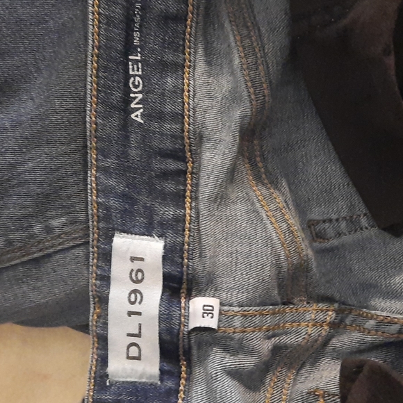 DL1961 jeans - Picture 3 of 4